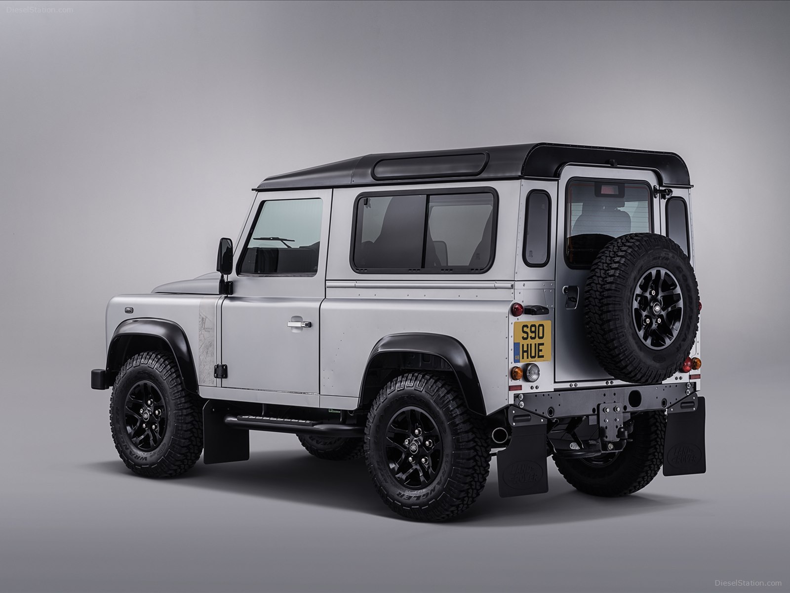 Land Rover Defender 2 Million 2015